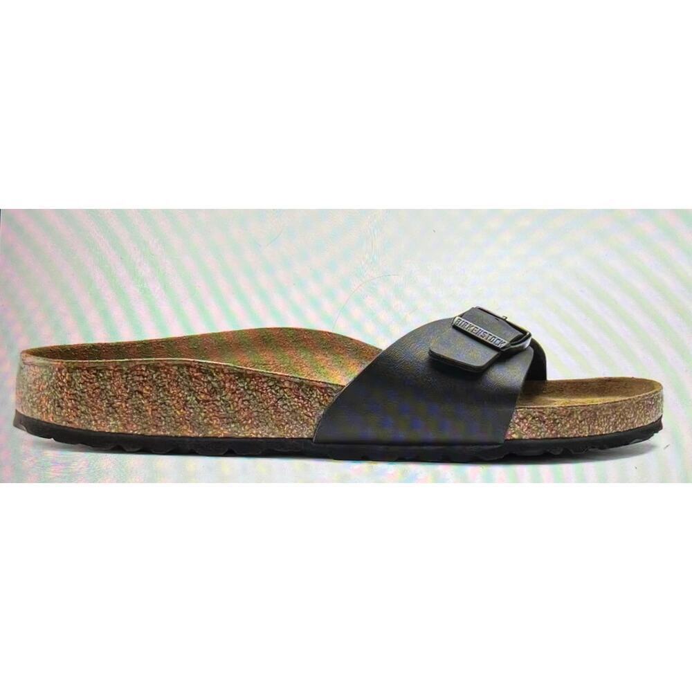 Madrid Birkenstock sandal
Size 37 - Picture 5 of 8